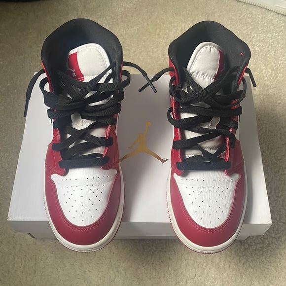 Nike Shoes - Women’s air Jordan 1 mid with box